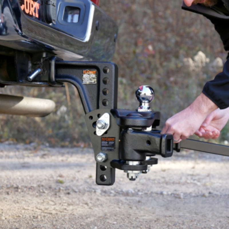 Image of a trailer hitch fitted on mini truck