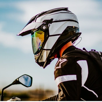 Image of a rider wearing a anti-fog motorcycle helmet