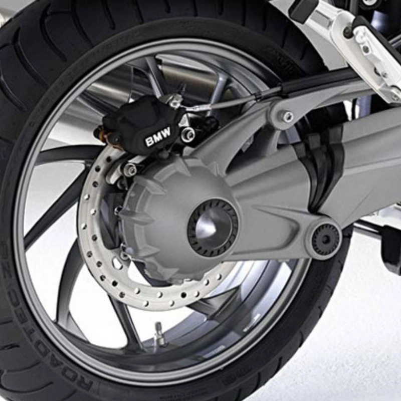 BMW rear wheel with shaft drive system