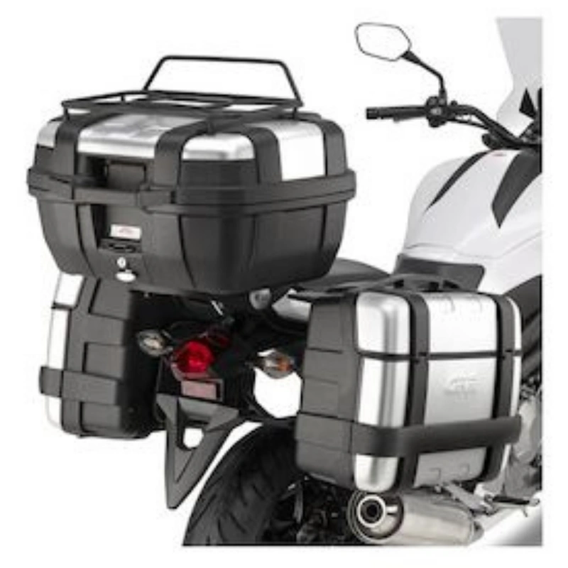 Image of trunk bag fitted on the motorcycle