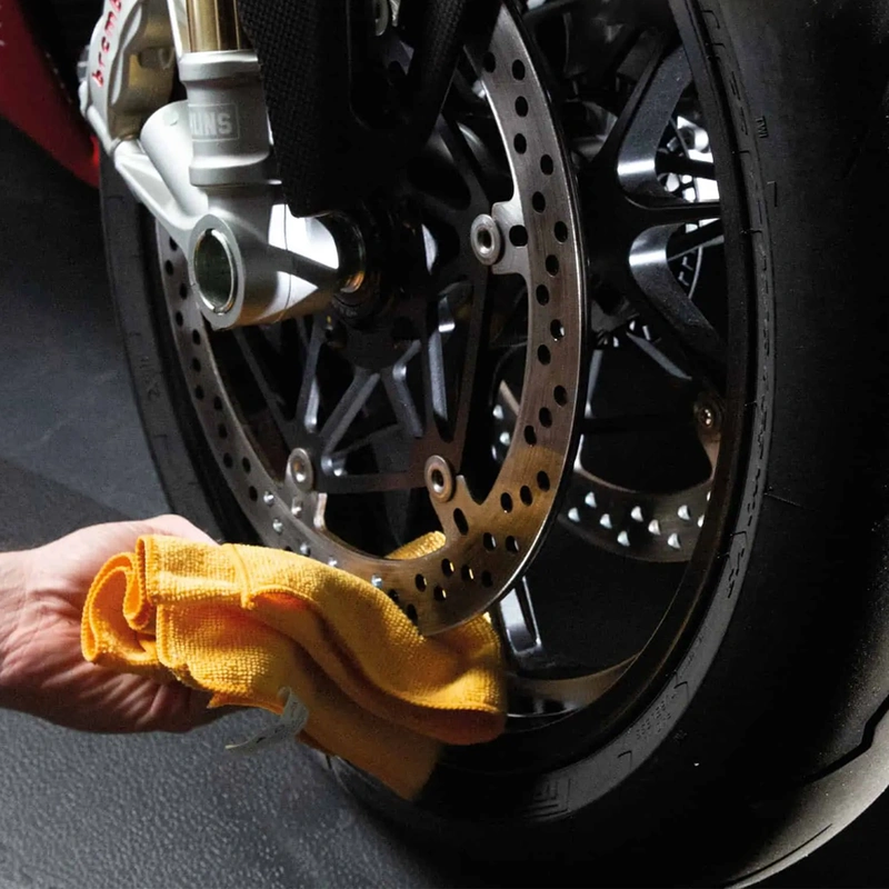 How to clean motorcycle disc brakes & caliper with degreasing cleaner