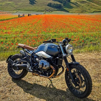 BMW R nineT Scrambler Engine and stock Exhaust sound